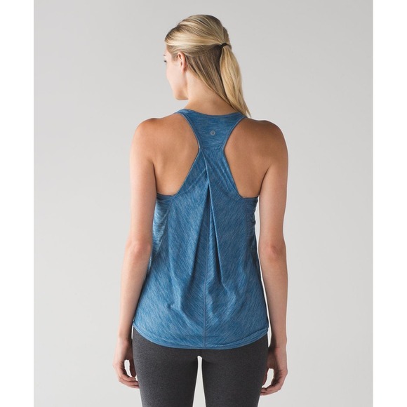 lululemon Womens Essential Tank Top Blue Racerback Performance Athleisure Size 6 - Picture 3 of 8